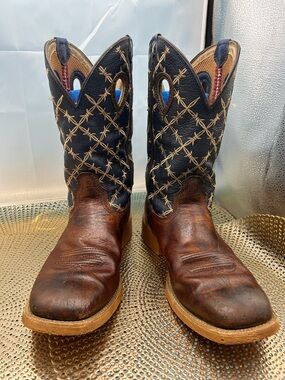 Twisted X men 9.5 cell stretch cowboy work boots